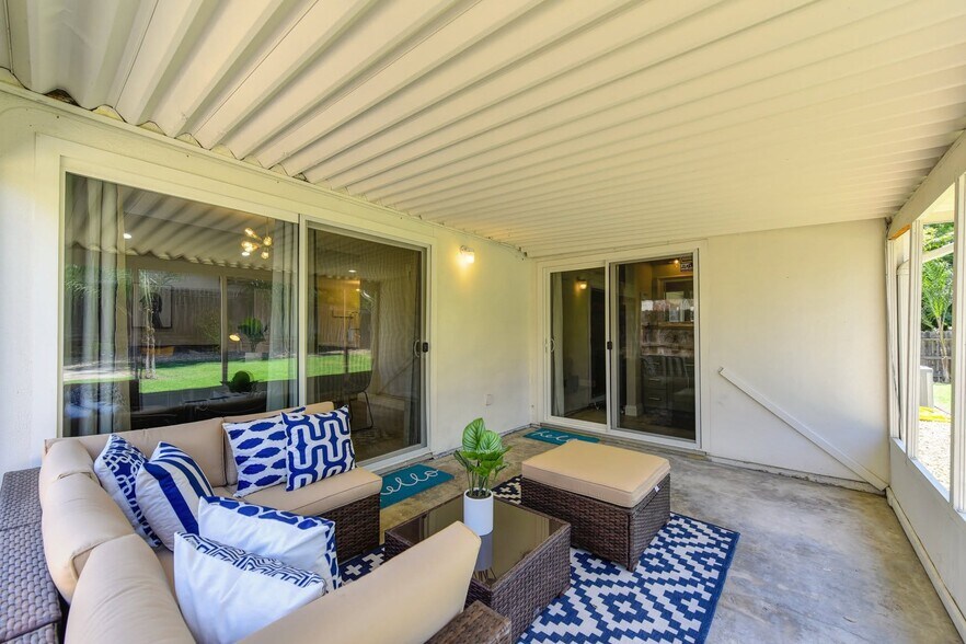 Building Photo - 7101 Stanford Oak Dr
