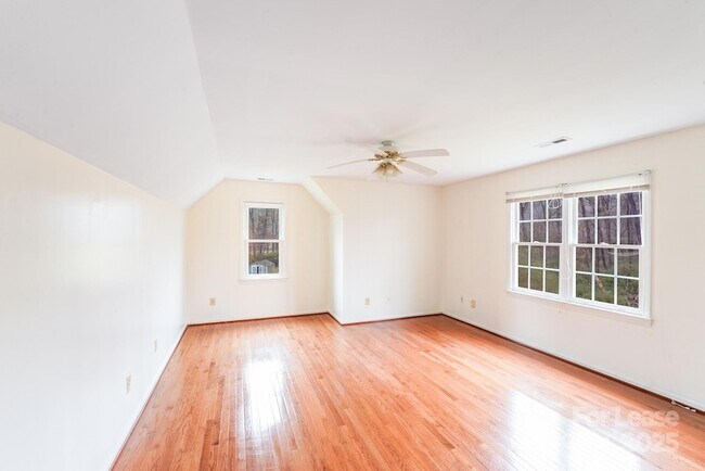 Building Photo - 4405 Candalon Way