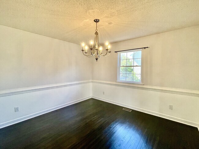 Building Photo - 239 Yorkshire Dr