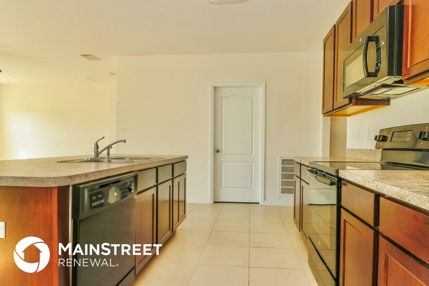 Building Photo - 14606 Potterton Cir