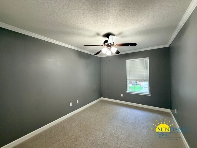 Building Photo - 2705 Apple Blossom Ct