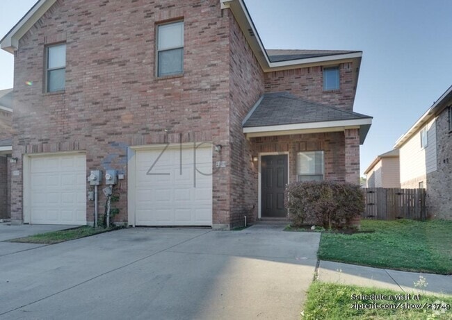 Building Photo - 2340 Aldergate Dr