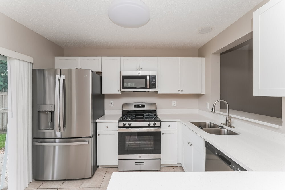 Building Photo - 6637 Summer Haven Dr