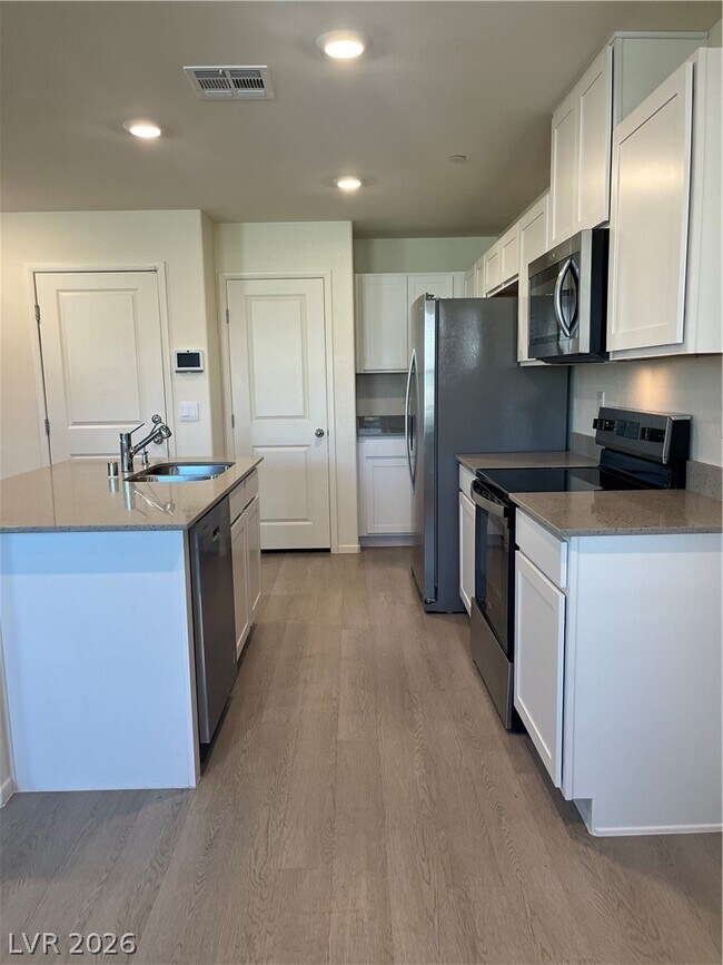 Building Photo - 1578 Dom River Dr