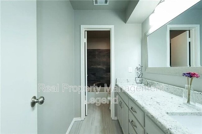 Building Photo - 509 Indian Creek Dr