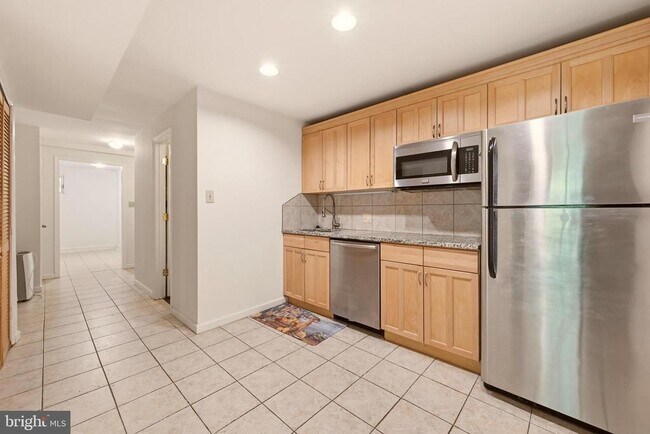 Building Photo - 8400 Thornden Terrace