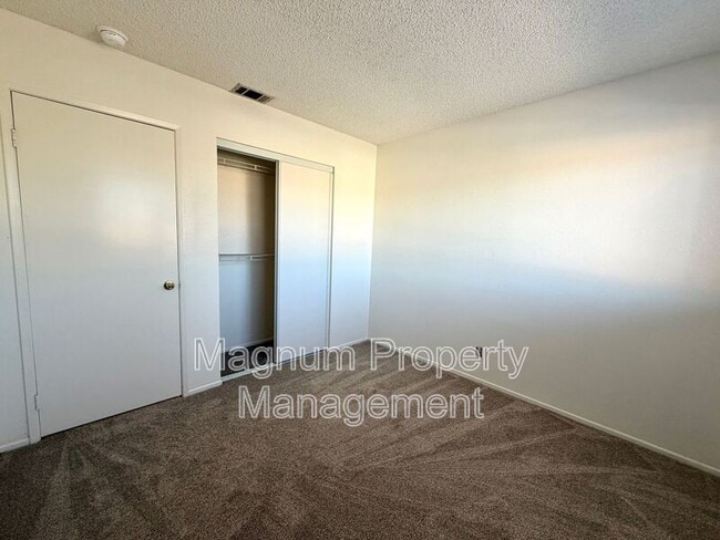 Building Photo - 25343 Ceremony Ave