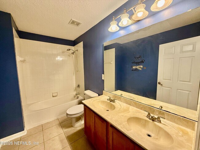 Building Photo - 3367 Turkey Creek Dr