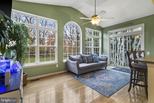 Building Photo - 144 Edgar Rd