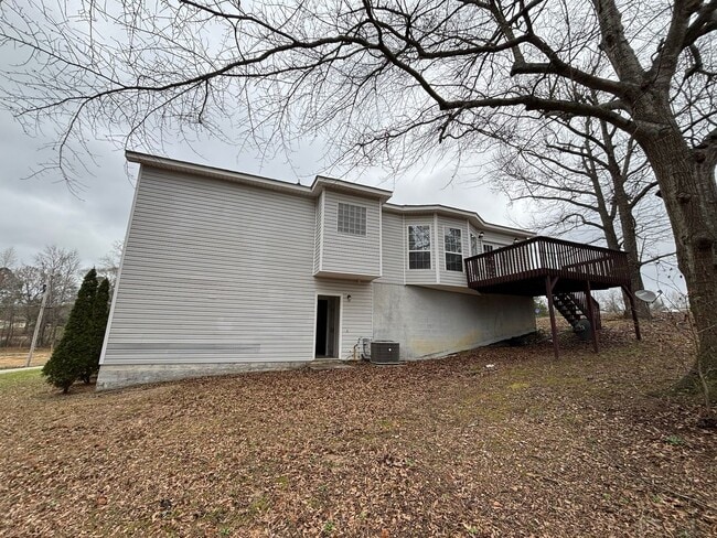 Building Photo - The Ideal Space to Balance Life, Work and Play.