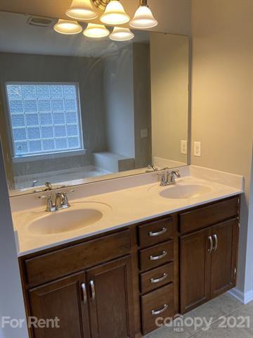 Building Photo - 12014 Red Rust Ln