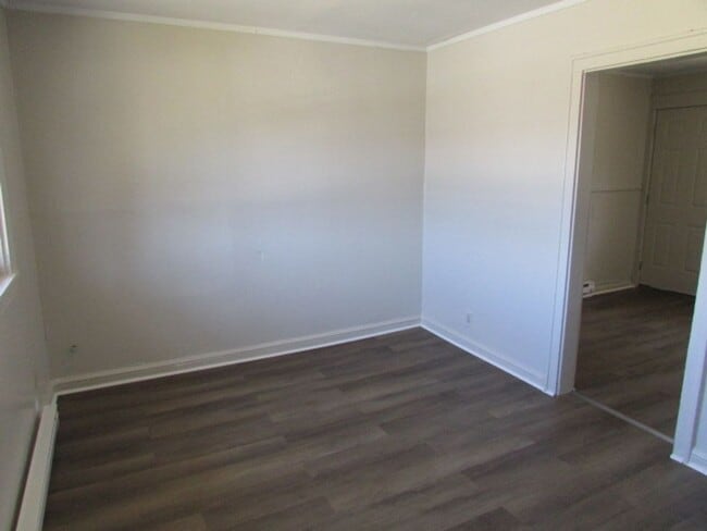 Building Photo - Duplex Unit