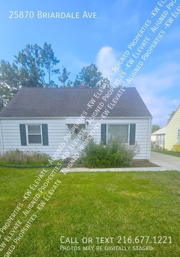Building Photo - 25870 Briardale Ave