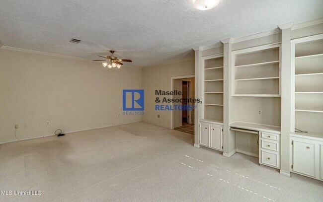 Building Photo - 3 Bed/2 Bath Home in Castlewoods in Brandon