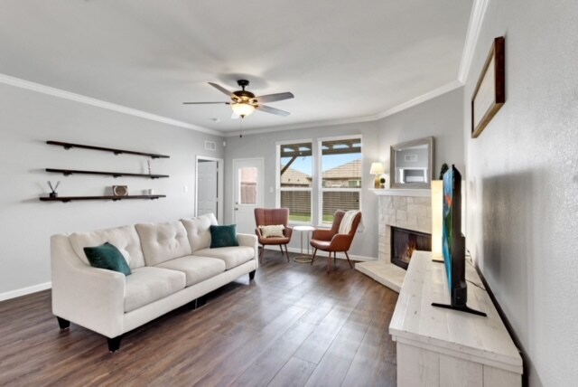 Building Photo - 3012 Montserrat Creek Dr