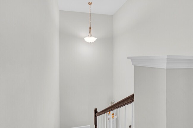 Building Photo - 780 Weller Dr