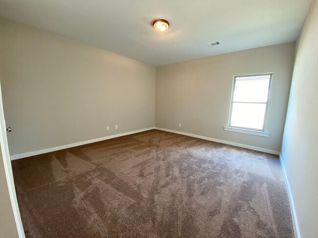 Building Photo - Home for Rent in Tuscaloosa, AL.... Coming Soon!!