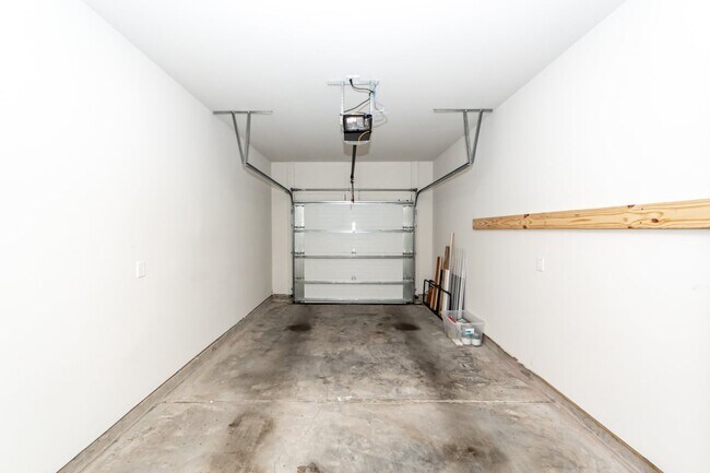 Building Photo - 7722 Park Gate Dr