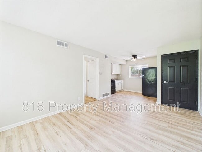 Primary Photo - 1625 Washington Blvd