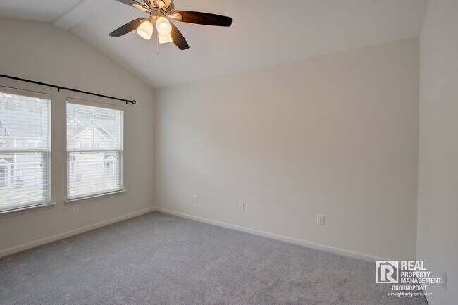Building Photo - 221 S Lamplighter Ln
