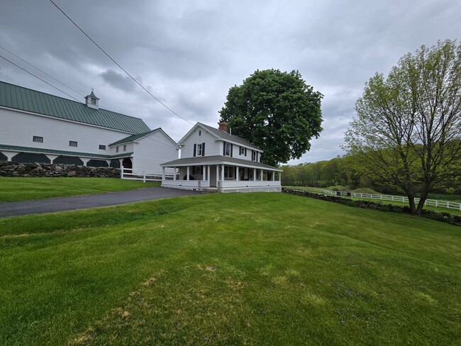 Building Photo - 25 Rockbottom Rd