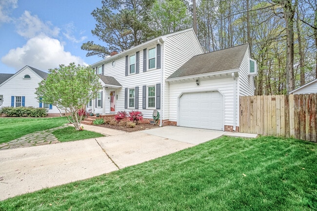 Building Photo - 717 Hempstead Ct