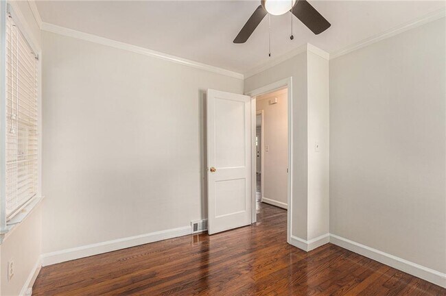 Building Photo - 1234 Citadel Dr NE