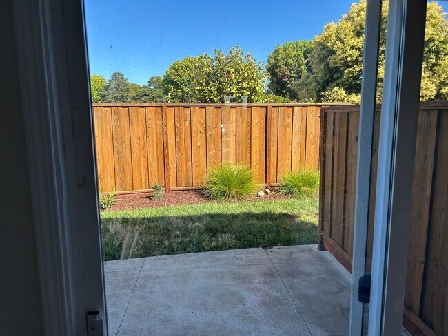 Interior Photo - Lloyd Court Apartments