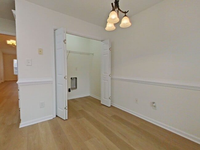 Building Photo - MOVE in Ready near Ft Gordon