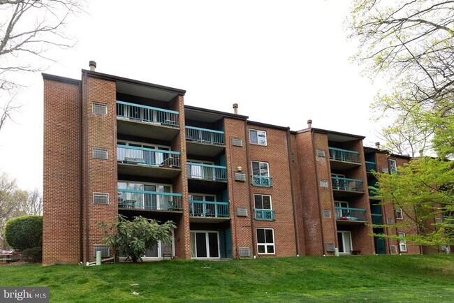Building Photo - 11804 Breton Ct