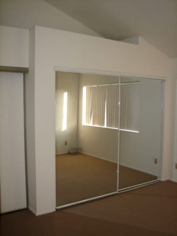 Building Photo - 7327 Willoughby Ave