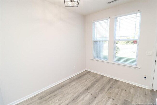 Building Photo - 309 Carthage Ct