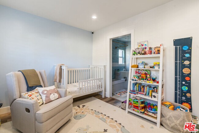 Building Photo - 4731 Deseret Dr