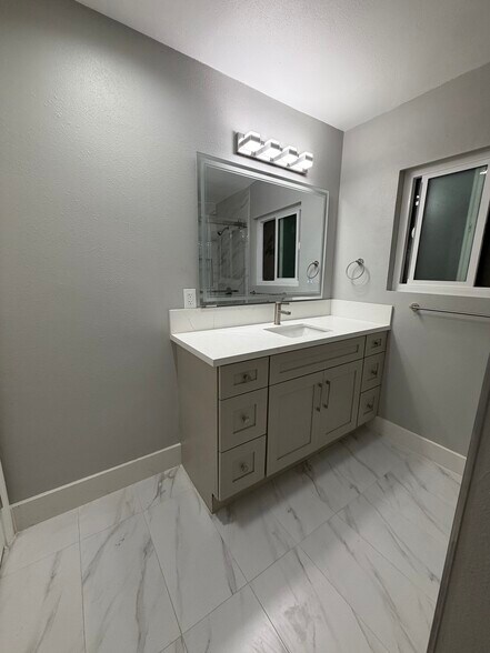 Bathroom - 1483 Allison Ave