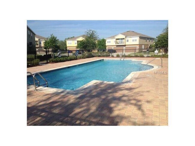 Building Photo - 2 Bed/ 2 Bath Townhome in Pemberly Pines