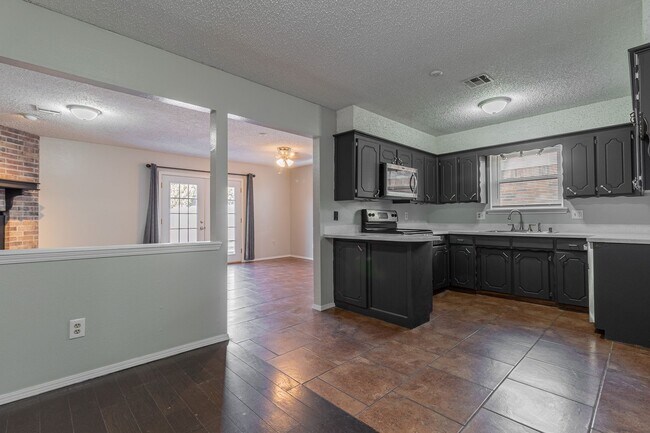 Building Photo - 3 Bed 2 Bath in Norman