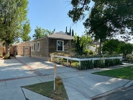 Building Photo - 18400 Jovan St