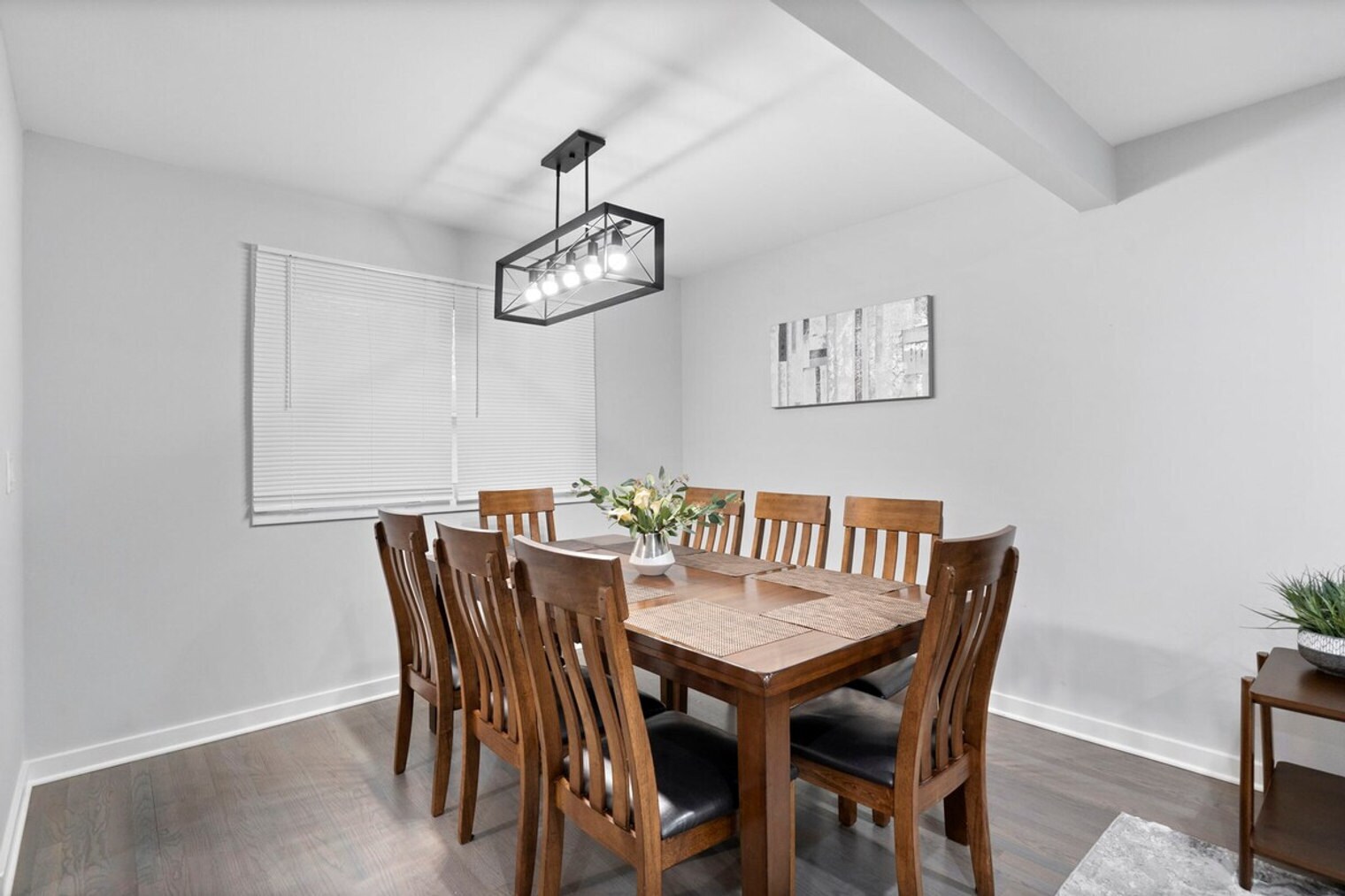 Building Photo - 346 W Central Ave