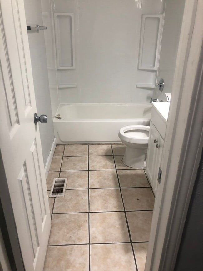Building Photo - What a great price check this one out!