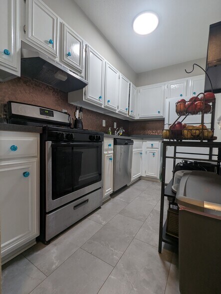 Building Photo - 1245 4th St SW