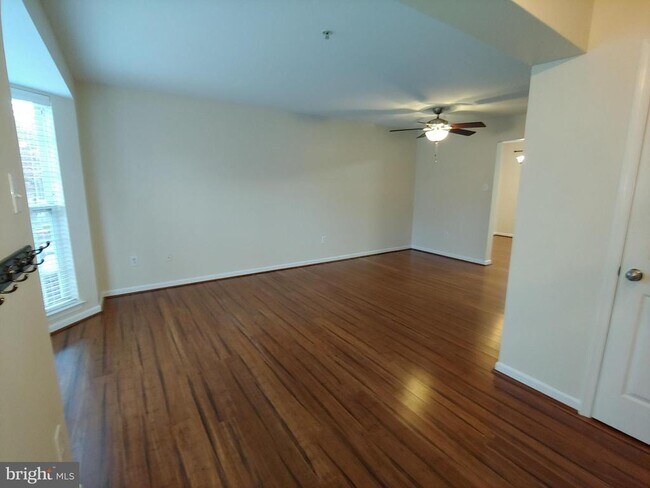 Building Photo - 2660 Cedar Elm Dr
