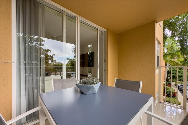 Building Photo - 19901 E Country Club Dr