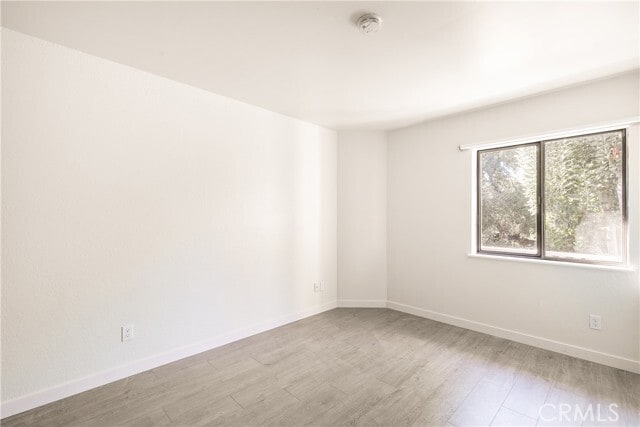 Building Photo - 965 E Del Mar Blvd