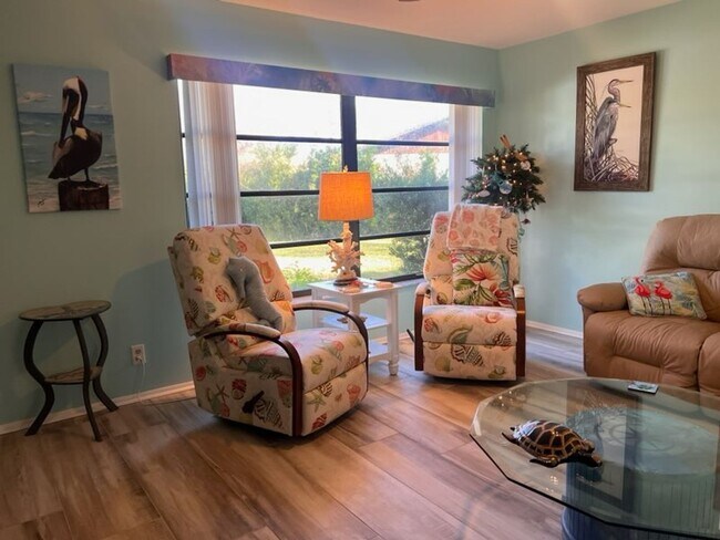 Building Photo - Bring your dog!  2 bedroom, 2 bath, Single family home in South Venice