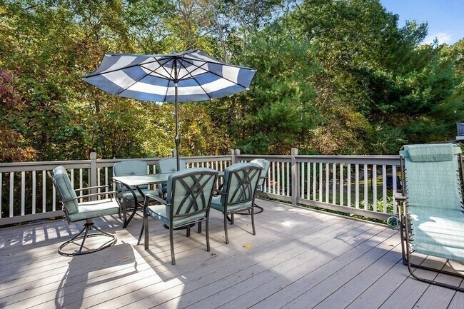 Building Photo - 59 Tynan Ave