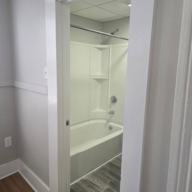 Building Photo - Auburn (186)