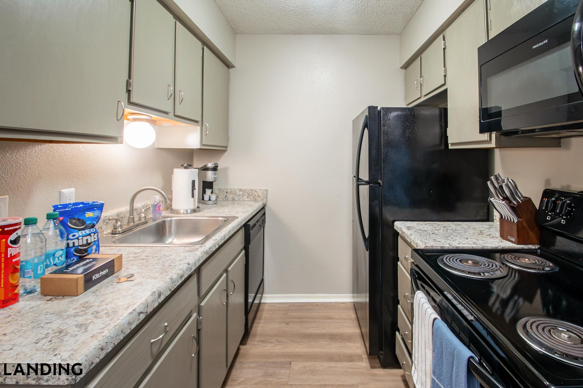 Building Photo - 6326 S 107th E Ave