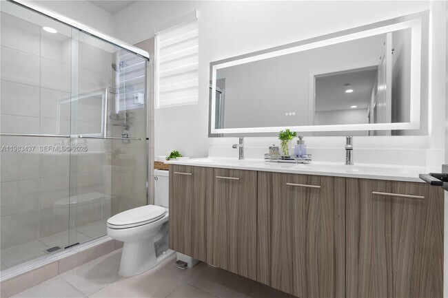 Building Photo - 4335 SW 174th Ave