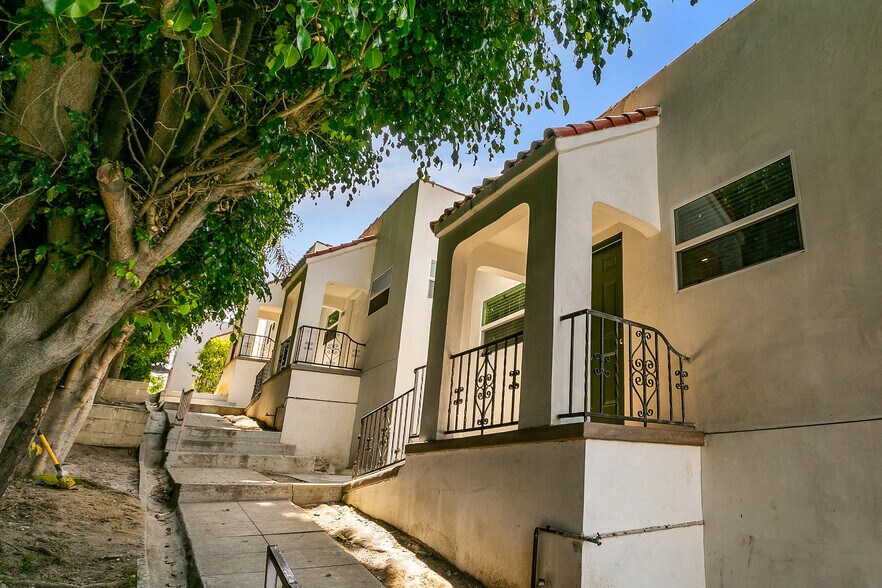 Building Photo - 1782 S Rimpau Blvd