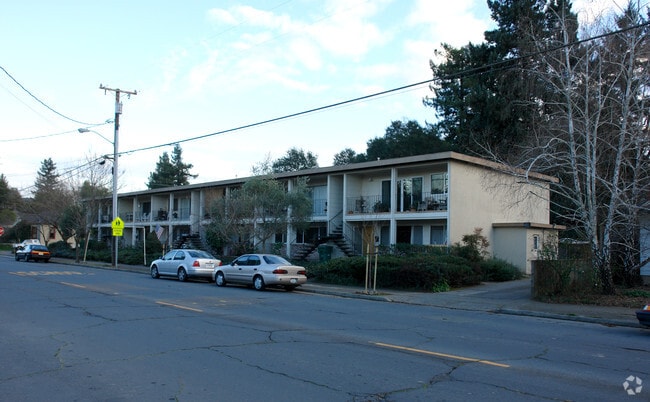 Building Photo - 522 Matheson St